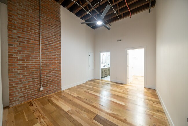 Dormitorio principal - 635 W Lakeside Ave Unidad 100 A-1