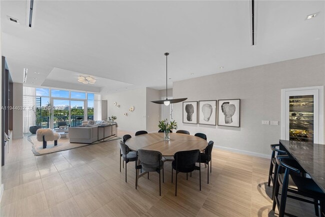 Photo - 4701 Meridian Ave Unit 304