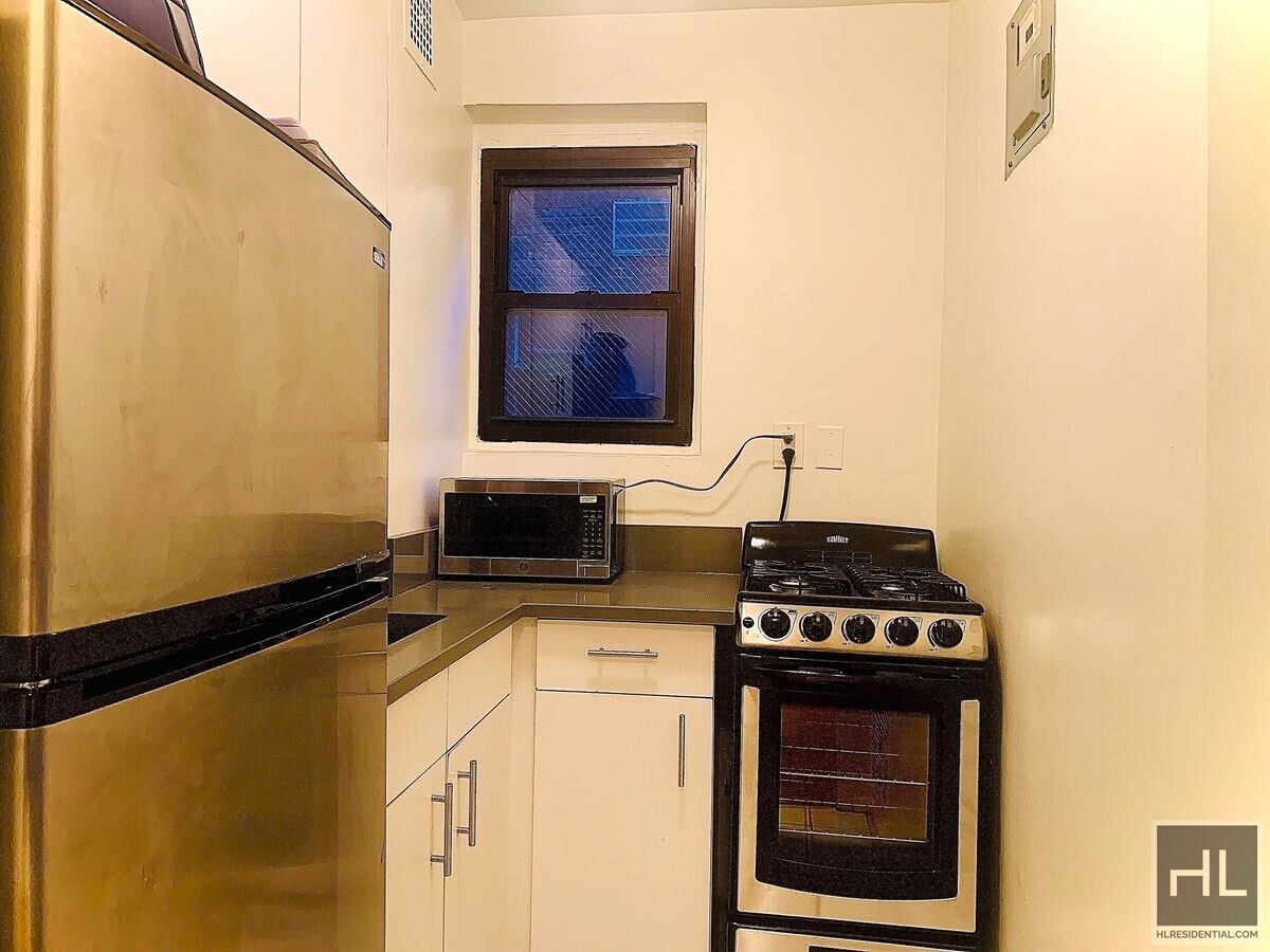 Photo - EAST 36 STREET Unit 4E