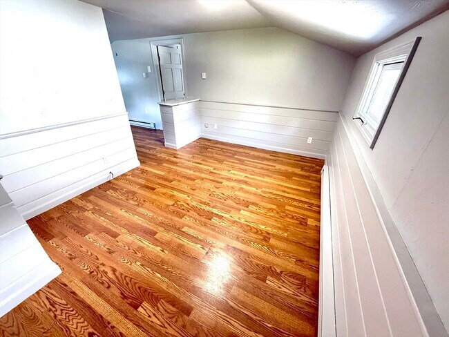 Photo - 6 Canal St Apartment Unit C