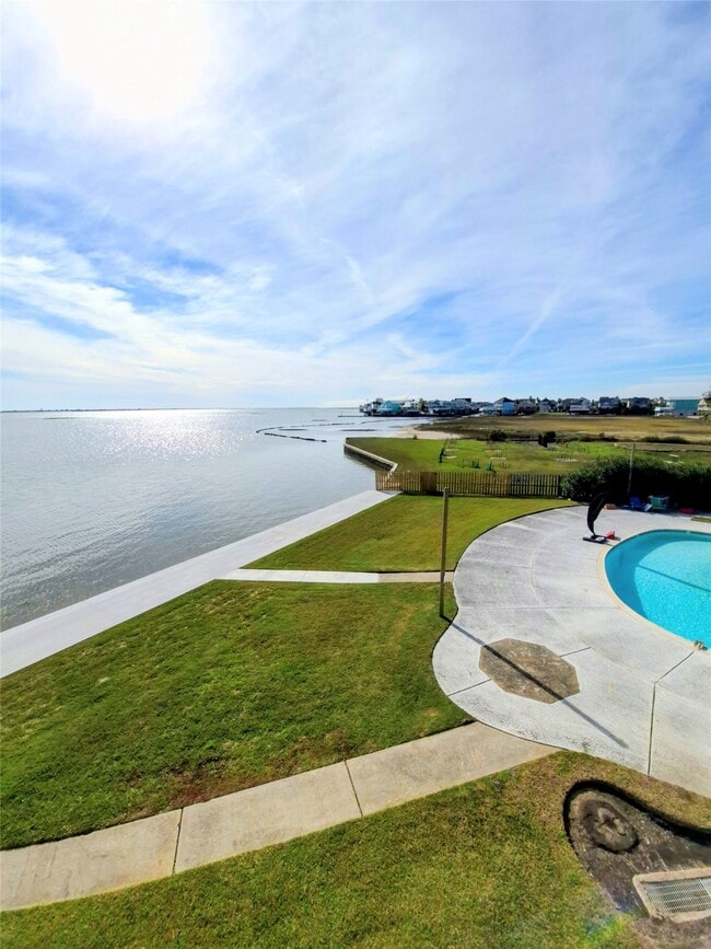 Building Photo - 500 Tiki Dr Unit 209C