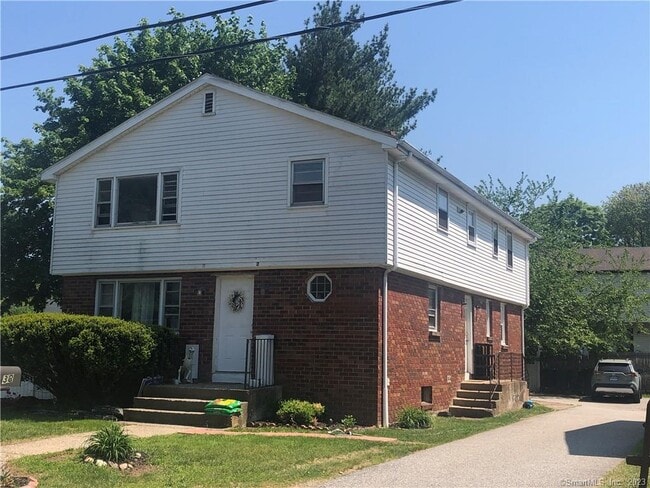 Building Photo - 38 Landin St Unit 2