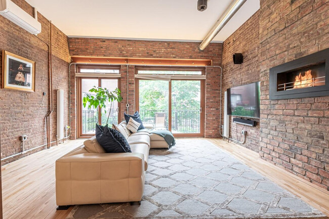 Building Photo - 103 W 122nd St Rental