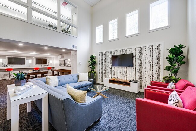 Photo - The Trails of Redmond