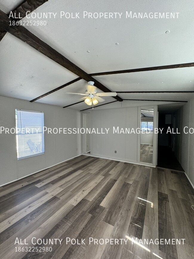 Freshly Updated 2 Bedroom Mobile Home in A... - Freshly Updated 2 Bedroom Mobile Home in A...