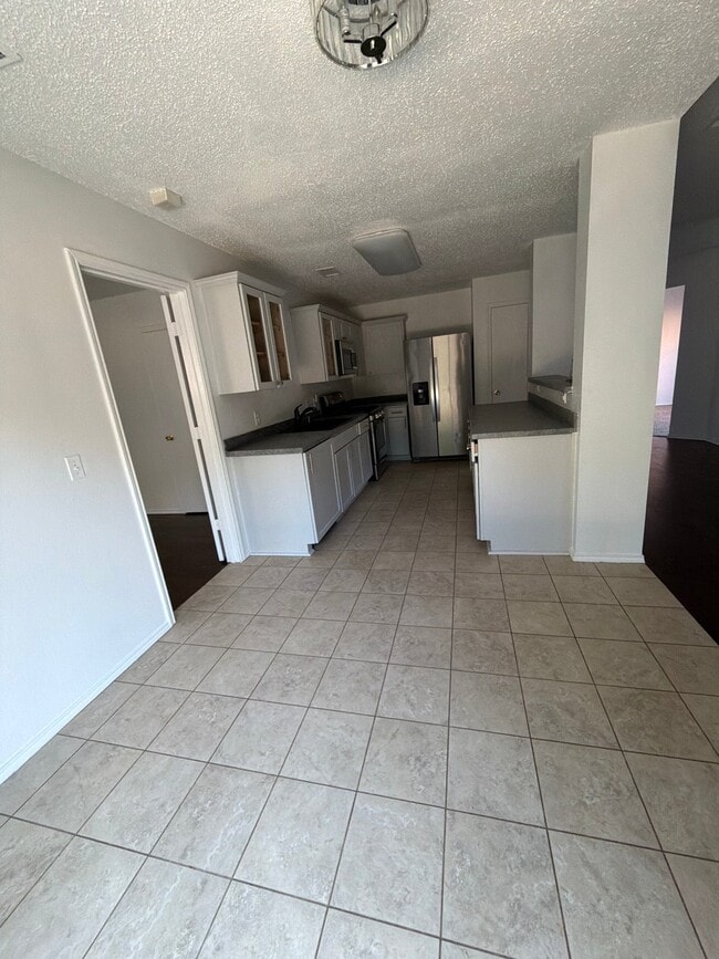 Photo - 804 Creekside Dr