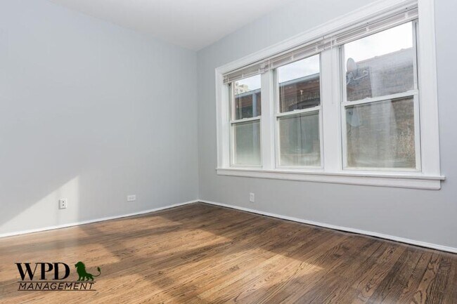 Photo - 3 bedroom in South Shore IL 60649 Unit 1