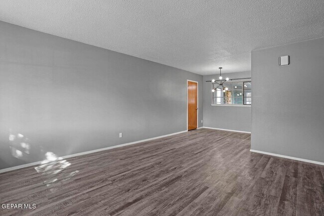 Photo - 9210 Vicksburg Dr