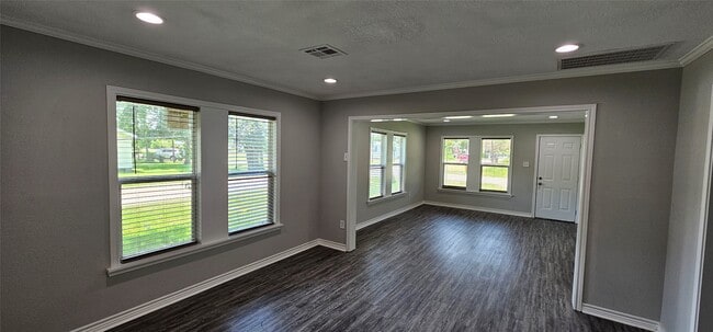 Building Photo - 215 San Jacinto St