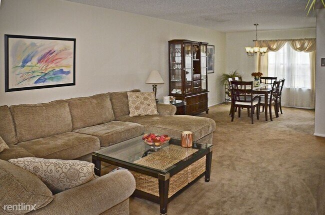 Photo - 3 br, 2.5 bath Townhome - 19 Woodward Lane