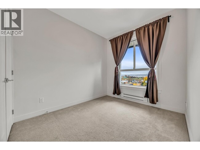 Photo - 827 Roderick Ave Unité 403