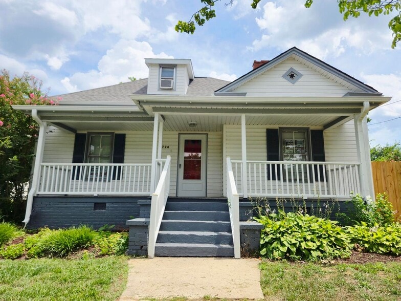 728 Tucker St