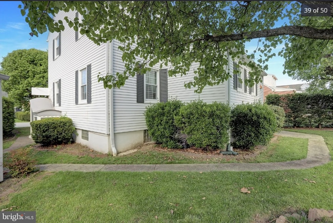 Photo - 13 Harrison Ave N