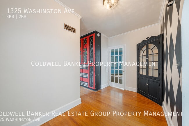 Photo - 1325 Washington Ave