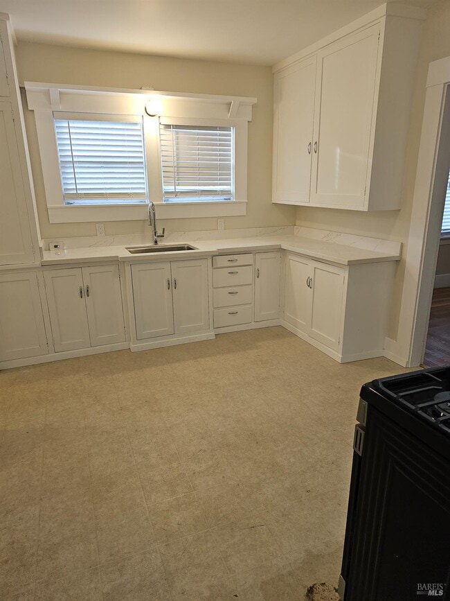 Photo - 412 Lincoln St