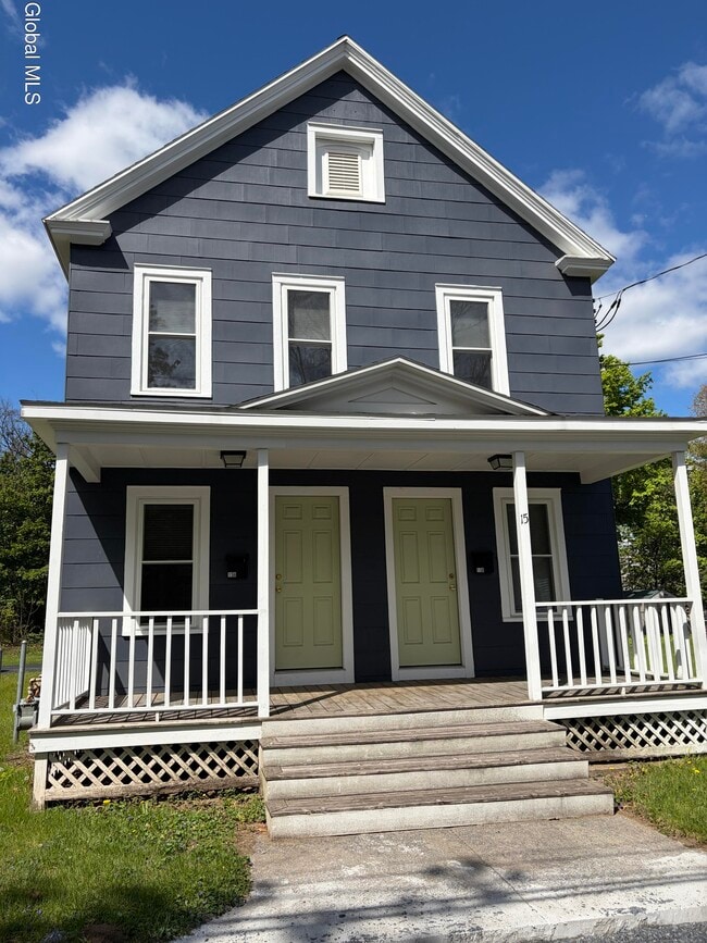 Building Photo - 15 Staple St Unit A