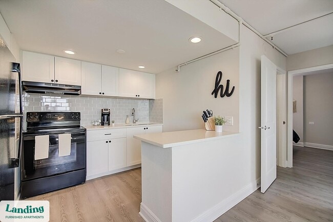 Photo - 305 Dr. M.L.K. Jr St S Unit 402