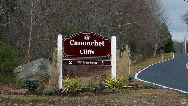 Photo - Canonchet Cliffs II