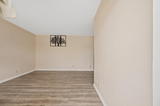 Photo - 201 S J St Unit 3