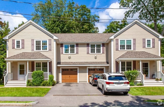 Building Photo - 89 Ossipee Rd Rental