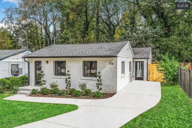 Photo - Oakland City Gem!!