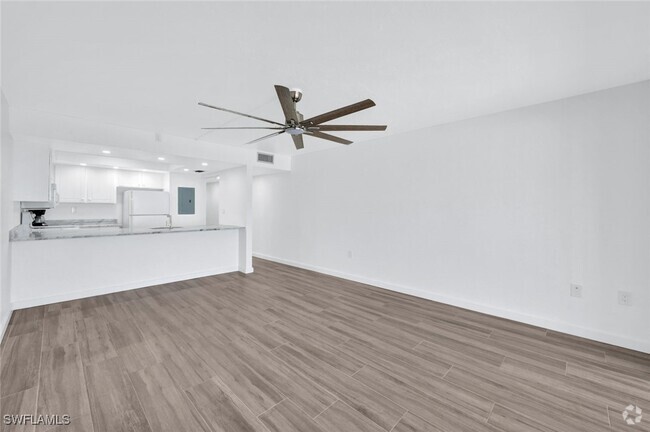 Building Photo - 25820 Hickory Blvd Unit 405 Rental