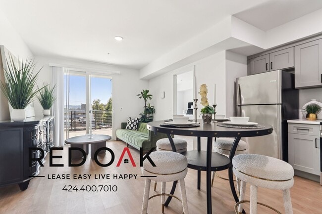 Photo - 14526 Kittridge St Unit 745