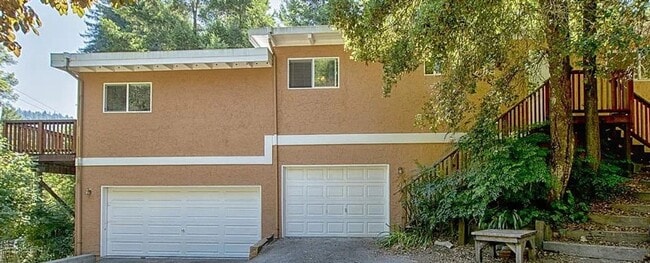 Photo - 460 Gold Ave