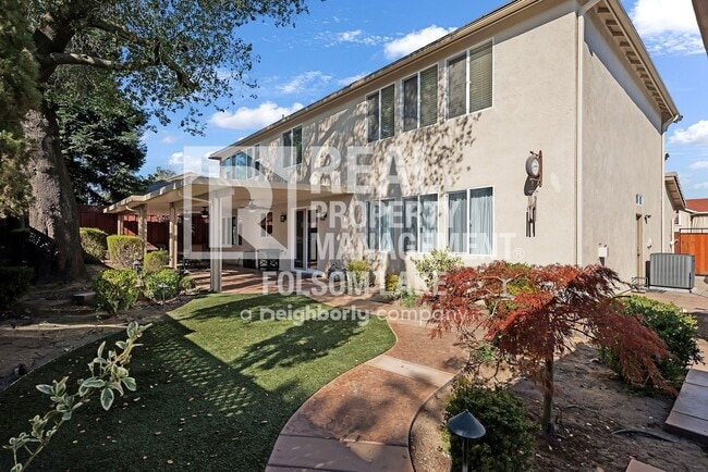 Photo - Fully furnished 5bd 3ba home in desirable Carmichael neighborhood