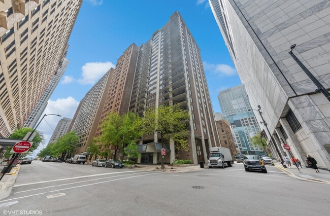 Photo - 201 E Chestnut St Condo Unit 5CE