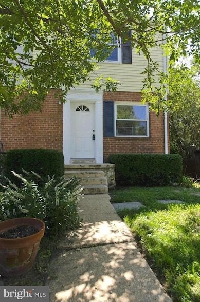 Building Photo - 5835 Fifer Dr