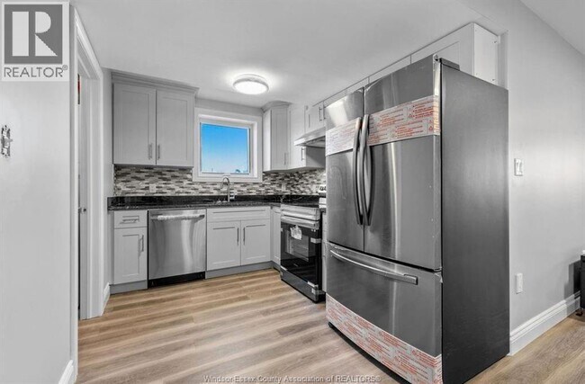 Photo - 1270 Tourangeau Rd