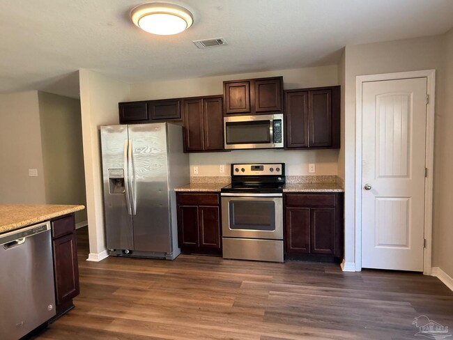 Photo - 10881 Chippewa Way