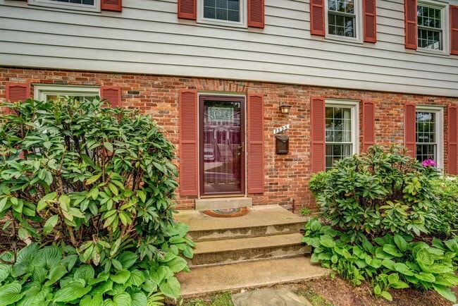 Photo - 7525 Cayuga Ave