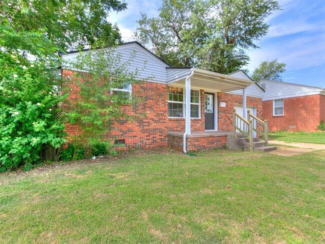 Photo - 1904 Carlisle Rd