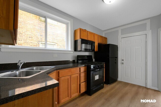 Photo - Charming 3BR Duplex in South Shore. Non sm...