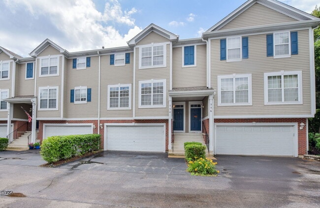 Photo - 554 Declaration Ln Townhome
