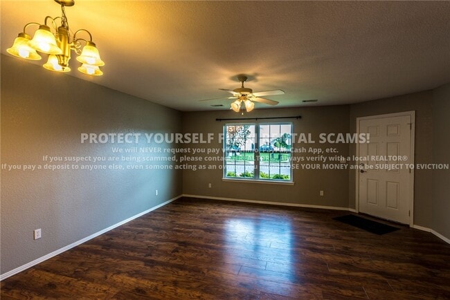 Photo - 1137 S Holland Dr