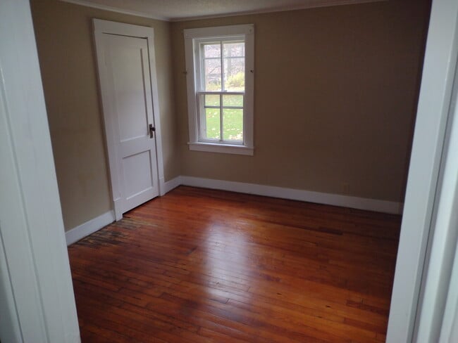 Photo - 101 Behm Rd Unit 101 Lower