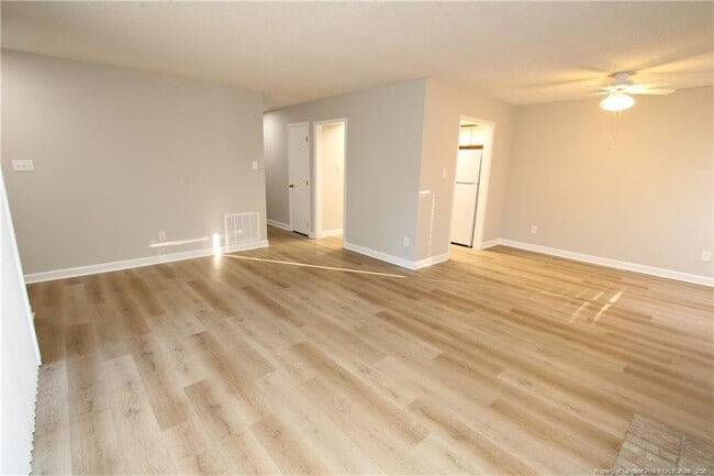 Photo - 118 Manhattan Ct