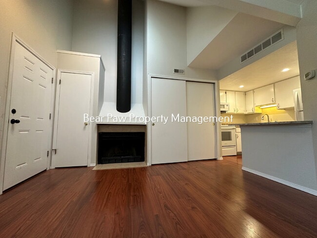 Photo - "Charming One Bedroom in Lakewood" Unit 210
