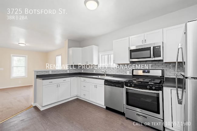 Photo - 3725 Botsford St