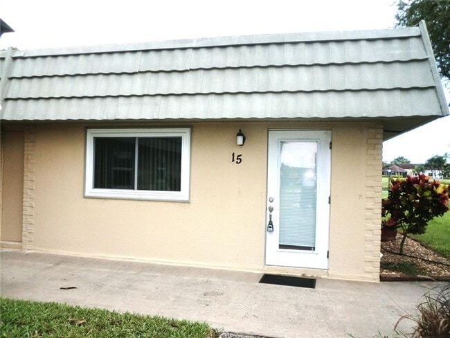 Building Photo - 201 Kings Blvd Unit 15