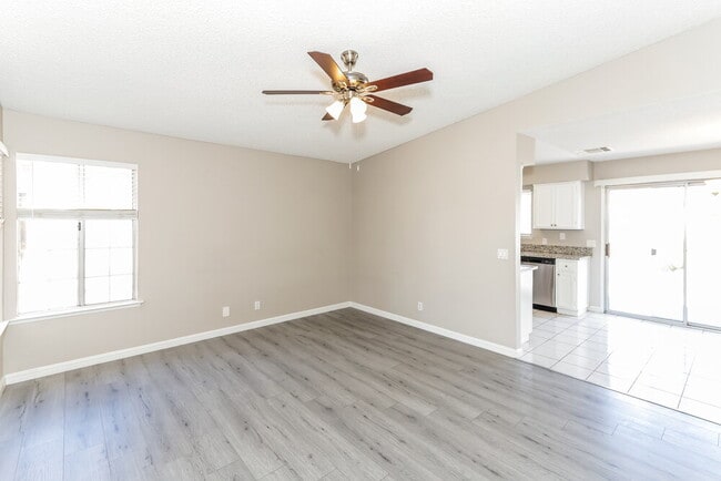 Photo - 603 Jackson Dr