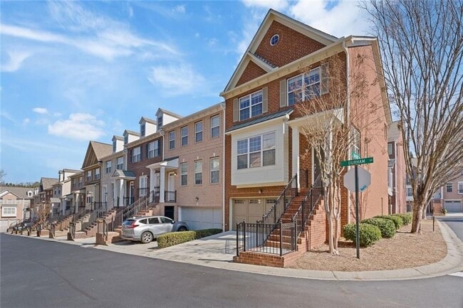 Photo - 2763 Durham Dr NE