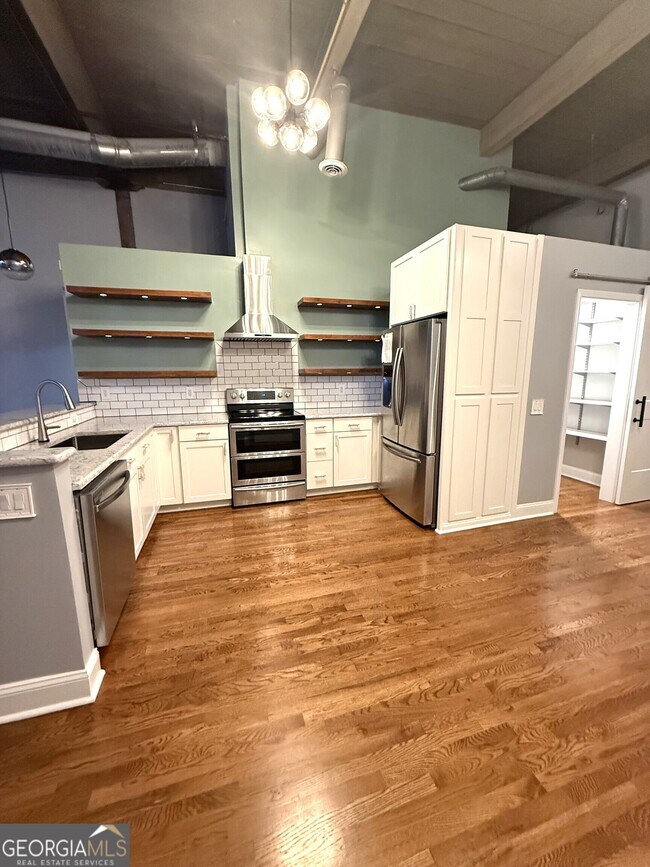 Photo - 210 Walker St SW Unit 8