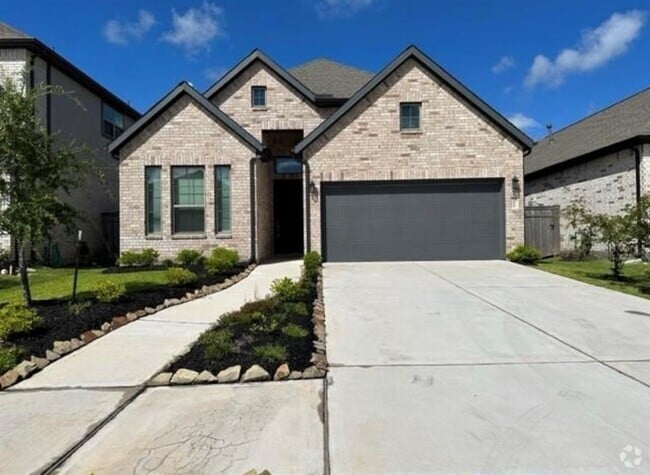 Building Photo - 1907 Waters Branch Dr Rental