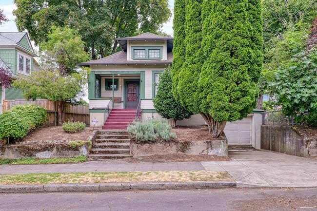 Building Photo - Welcome to the best of City Living - 2 Bed... Rental
