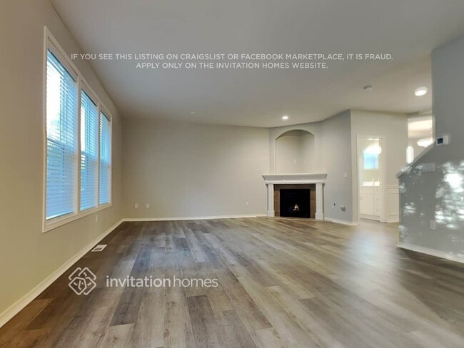 Photo - 7142 Axis St SE