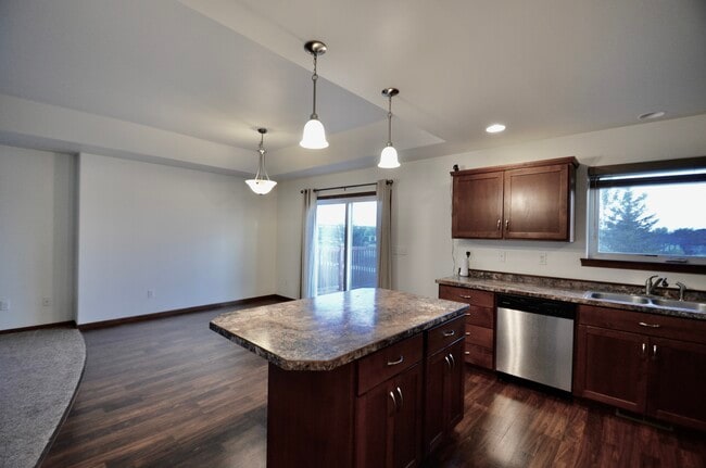 Kitchen - 445 Foxtail Dr